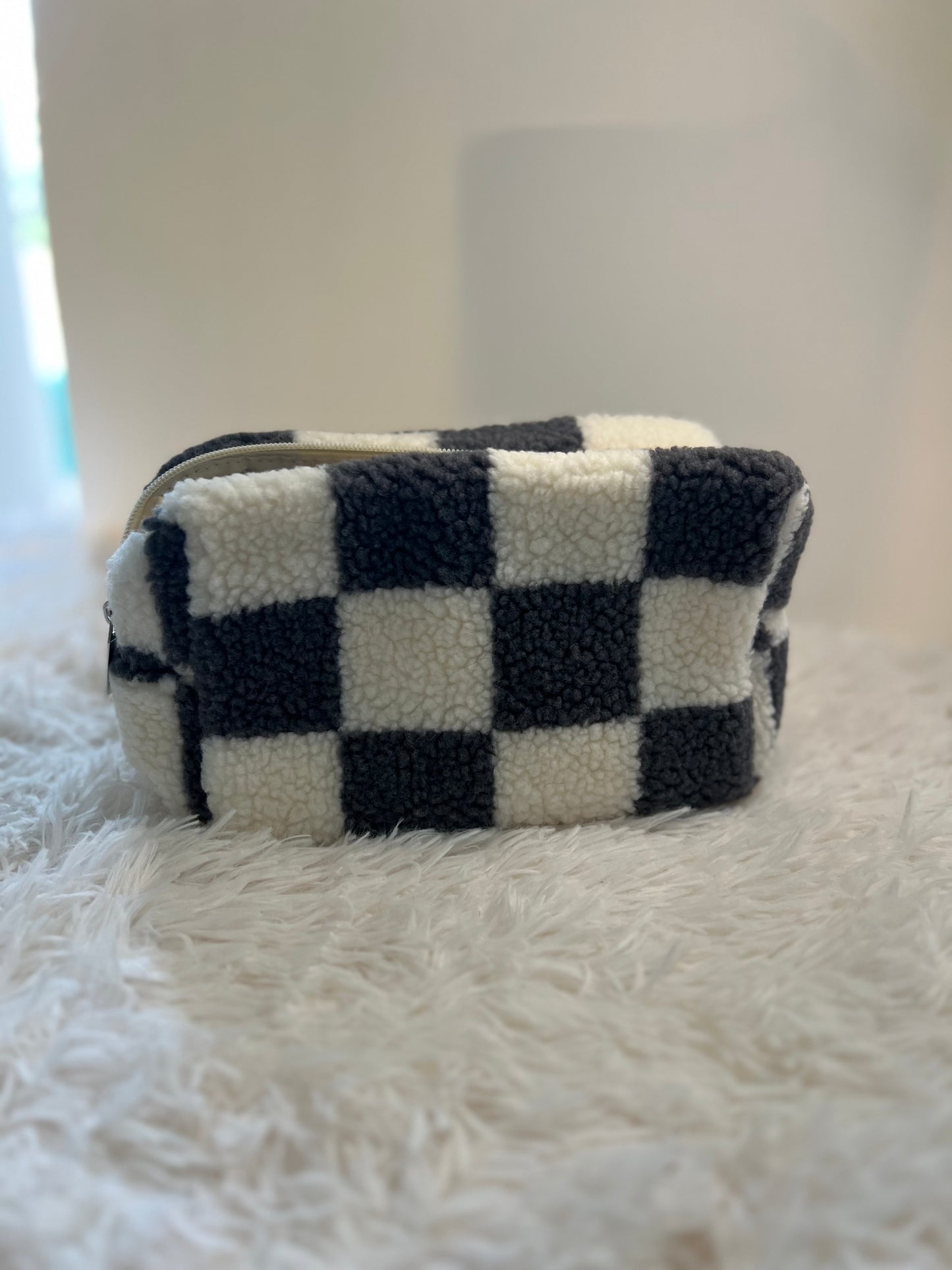 Large Black and White Plush Retro Makeup Bag – Checkered Cosmetic Organizer