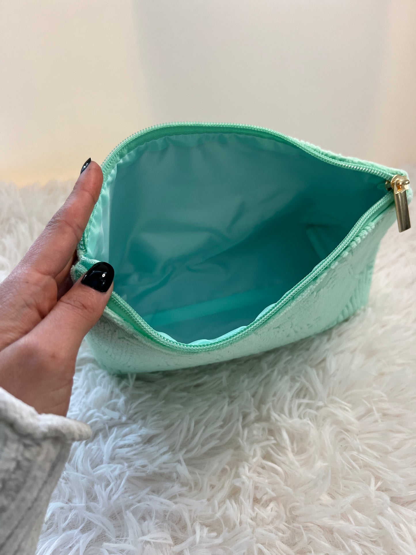 Plush Boho Makeup Bag – Soft Teal Green with Abstract Leaf Pattern